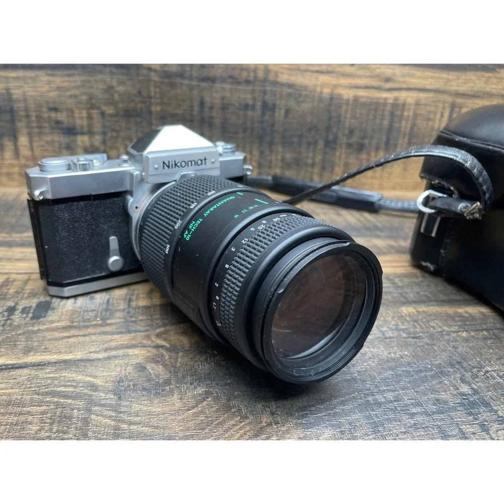 Nikon Nikomat FT 35mm Film Camera Quantaray 70–300mm Lens Leather Case